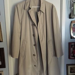 London Fog raincoat Mens